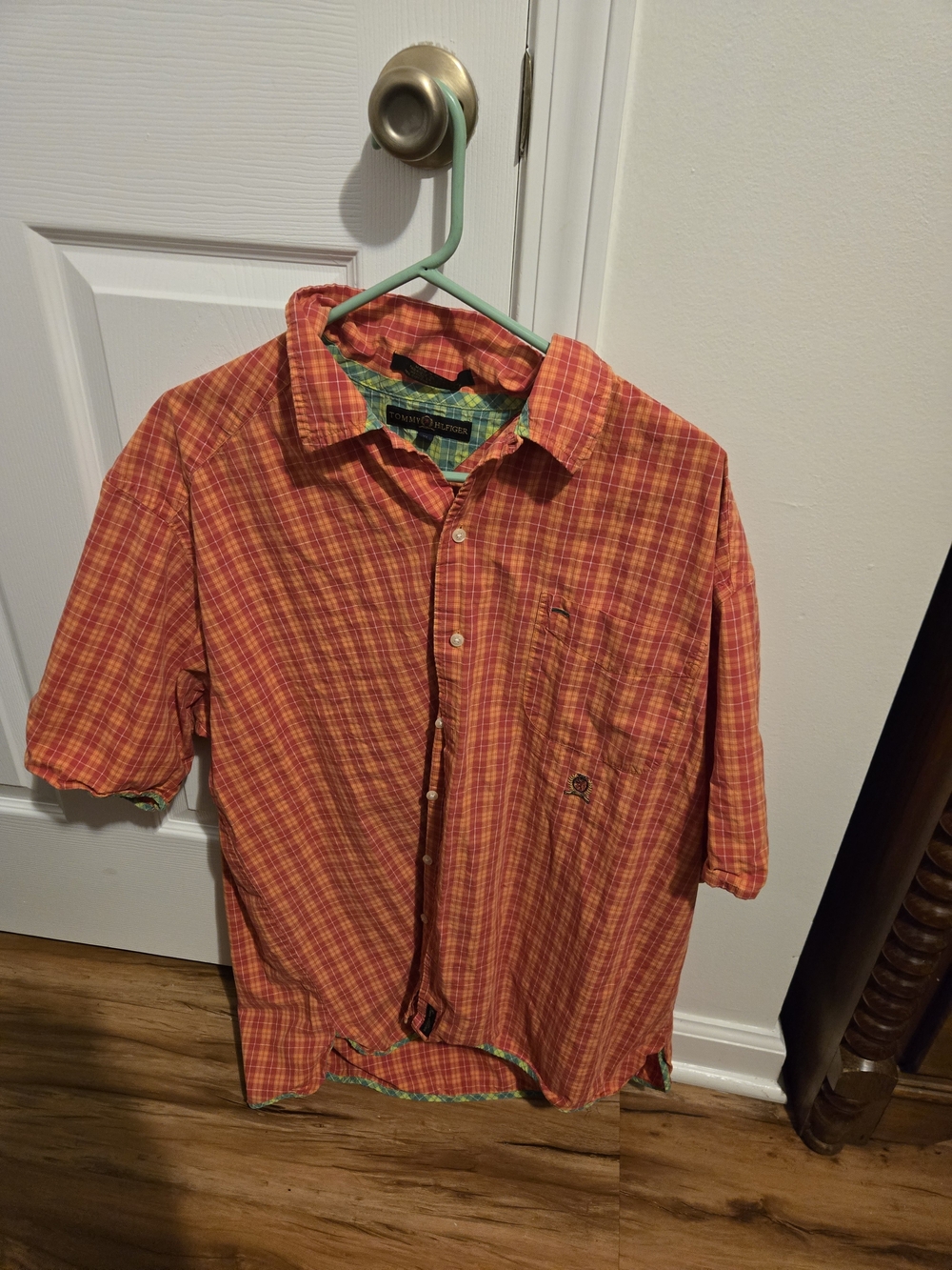 ITommy Hilfiger Red and Orange Plaid Short-Sleeve Button-Down Shirt